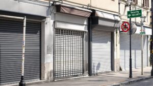 Sécurité renforcée avec les rideaux métalliques