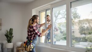 Comment installer une fenêtre coulissante en aluminium avec Brico Fenetre